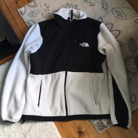 The North Face Jackets & Blazers - The North Face Fleece Jacket Size Small